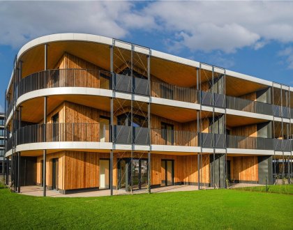 Přinášíme výsledky analýzy uhlíkové stopy po dobu životního cyklu budov Timber Praha